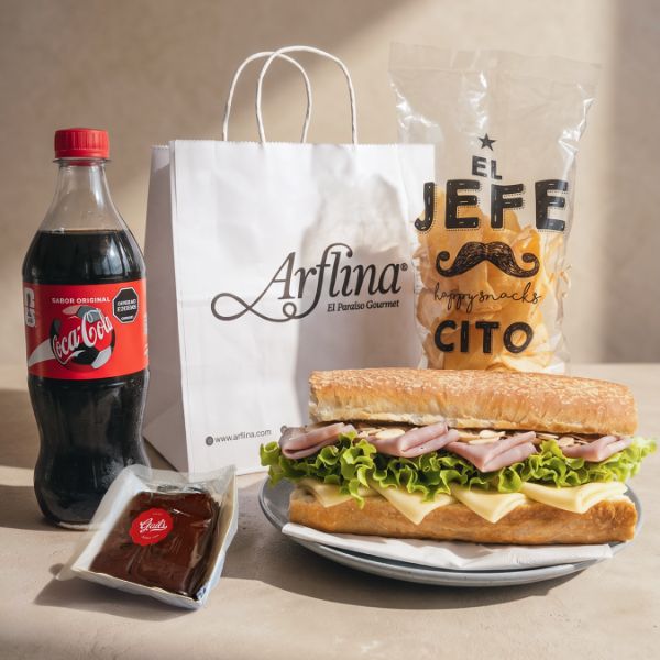 Combo Sándwich Huancaína